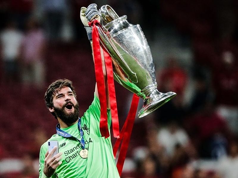 Alisson đã giúp nâng cấp hàng phòng ngự của Liverpool.