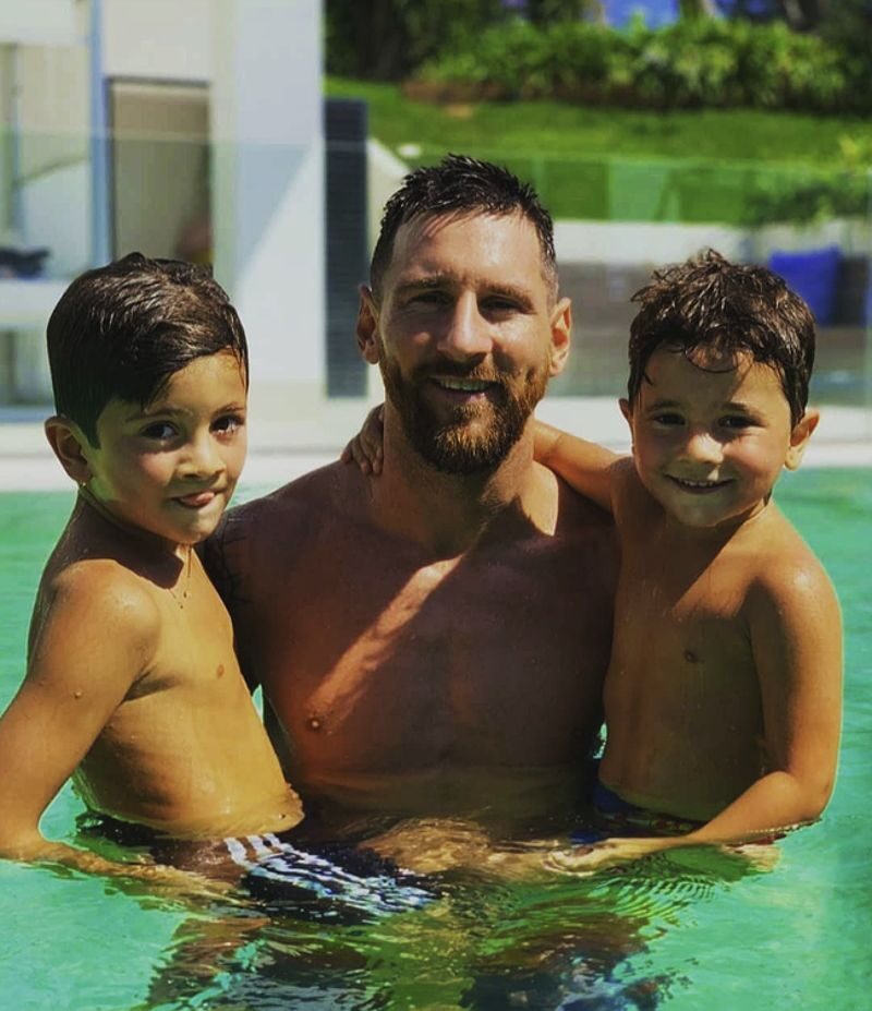 Messi và phản ứng hài hước về sự hâm mộ của Mateo